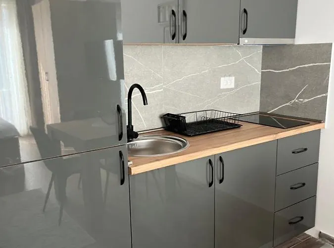 President Kop Fibi Apartman *